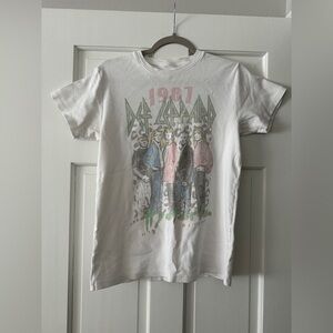 Recycled Karma Def Leppard Short Sleeve Shirt